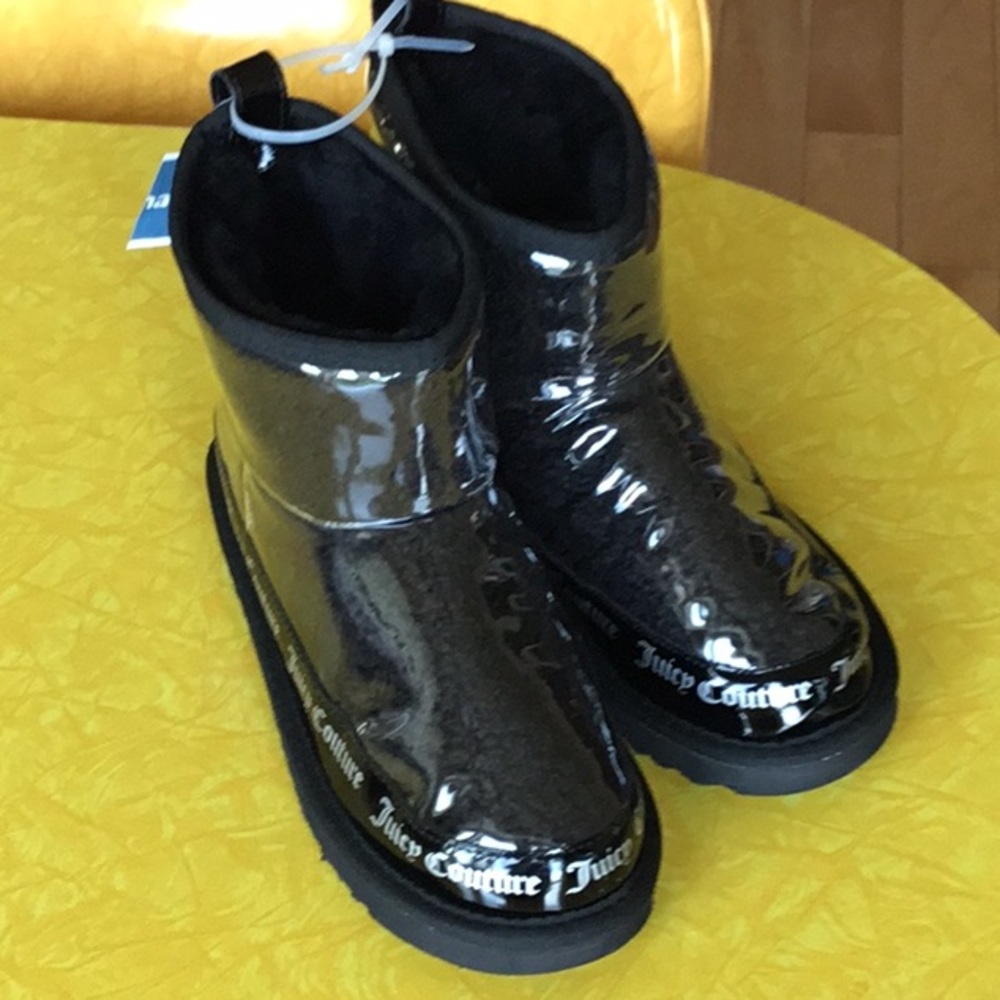 Juicy Couture Klash snow boot NWT